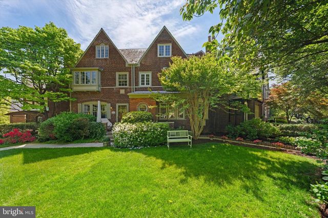 1713 SURREY LN NW, Washington, DC 20007