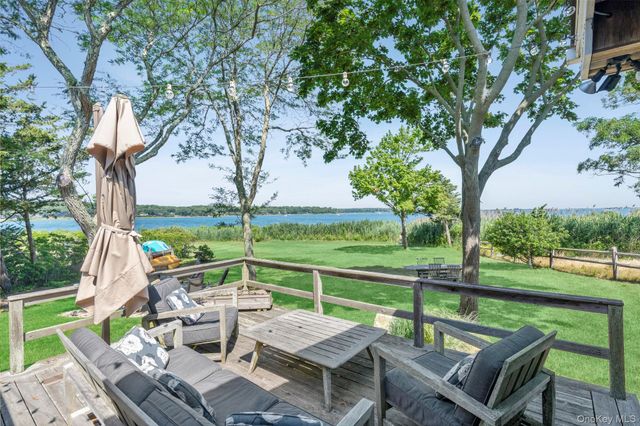 21 Breeze Hill Road, East Hampton, NY 11937
