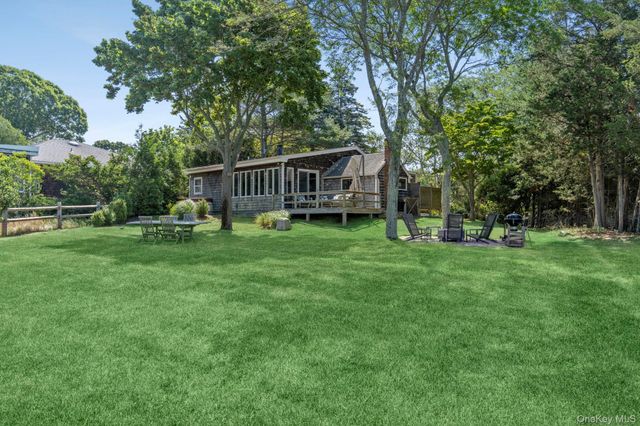 21 Breeze Hill Road, East Hampton, NY 11937