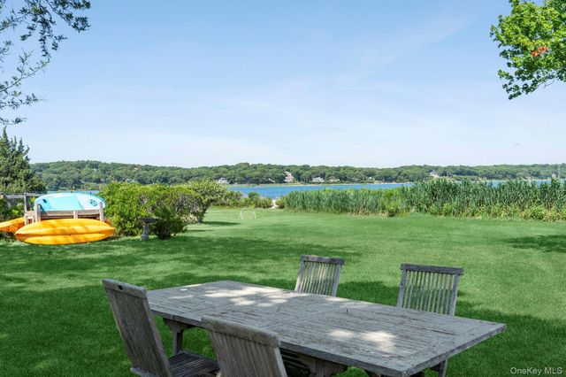 21 Breeze Hill Road, East Hampton, NY 11937