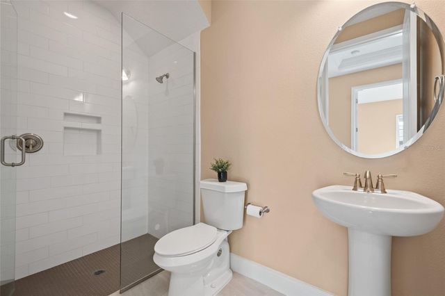 10339 MACDUFF DRIVE, Orlando, FL 32832