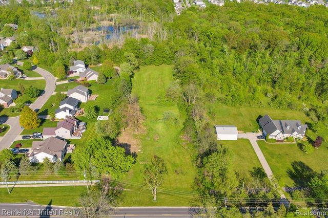 25100 Martindale Road, South Lyon, MI 48178