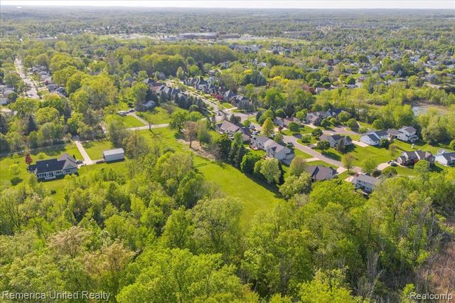 25100 Martindale Road, South Lyon, MI 48178