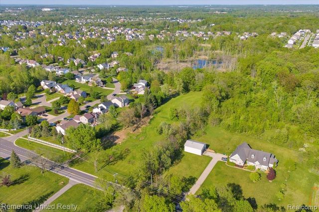 25100 Martindale Road, South Lyon, MI 48178