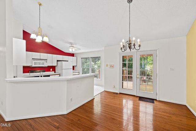 4612 Knightsbridge Way, Raleigh, NC 27604
