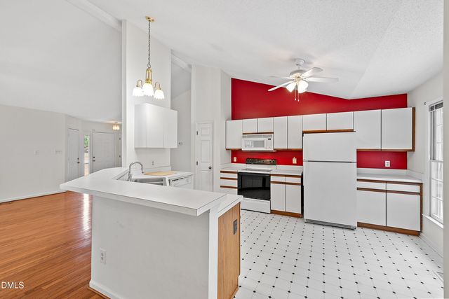 4612 Knightsbridge Way, Raleigh, NC 27604