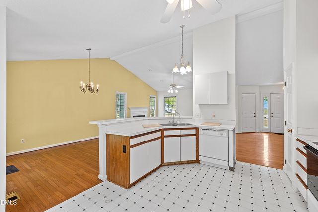 4612 Knightsbridge Way, Raleigh, NC 27604
