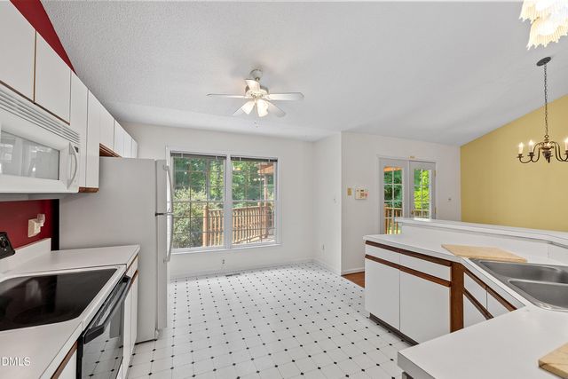 4612 Knightsbridge Way, Raleigh, NC 27604