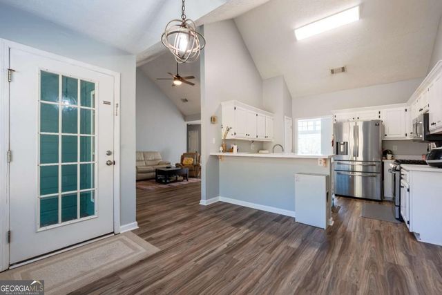 727 Eight Point Court, Suwanee, GA 30024