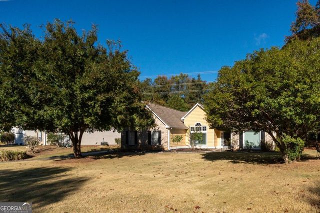 727 Eight Point Court, Suwanee, GA 30024