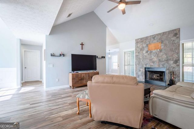 727 Eight Point Court, Suwanee, GA 30024