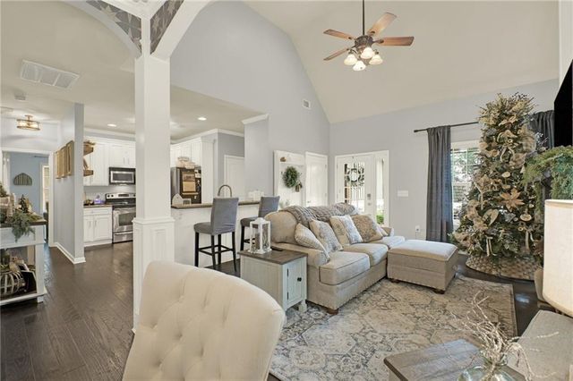 160 Levi SW Street, Calhoun, GA 30701