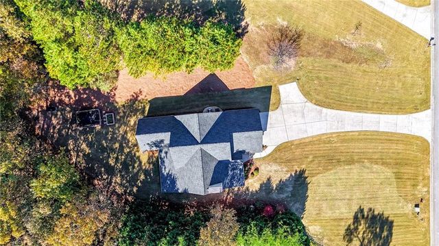 160 Levi SW Street, Calhoun, GA 30701