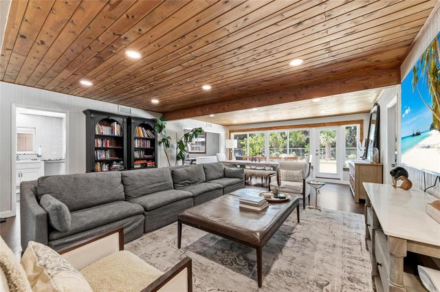 2515 49TH STREET, Sarasota, FL 34234