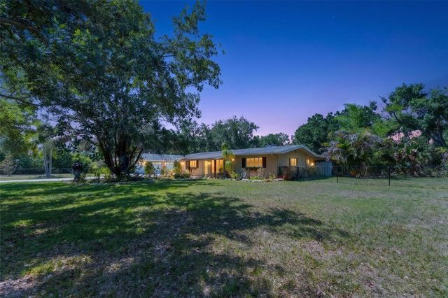 2515 49TH STREET, Sarasota, FL 34234