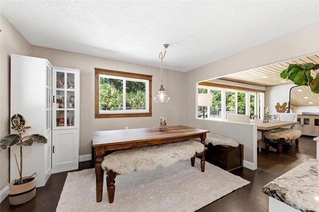 2515 49TH STREET, Sarasota, FL 34234
