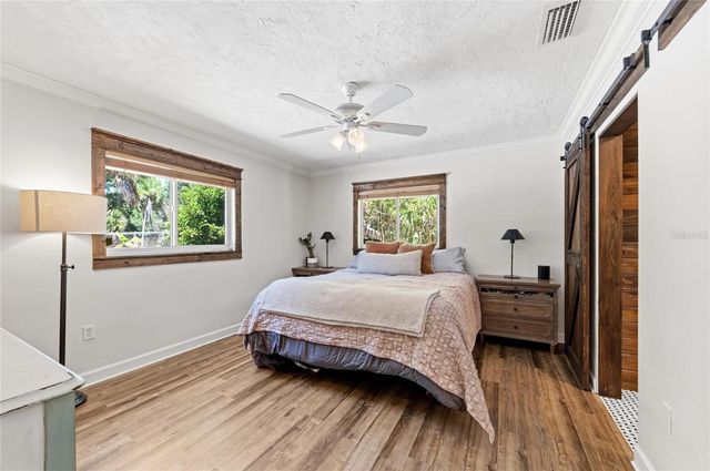 2515 49TH STREET, Sarasota, FL 34234