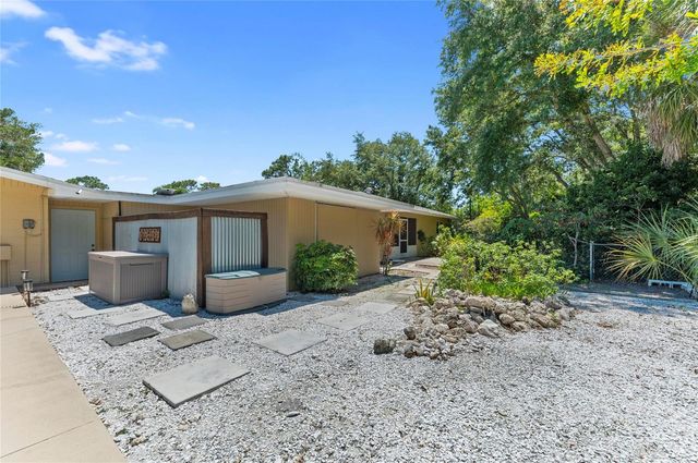 2515 49TH STREET, Sarasota, FL 34234