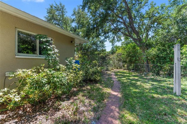 2515 49TH STREET, Sarasota, FL 34234