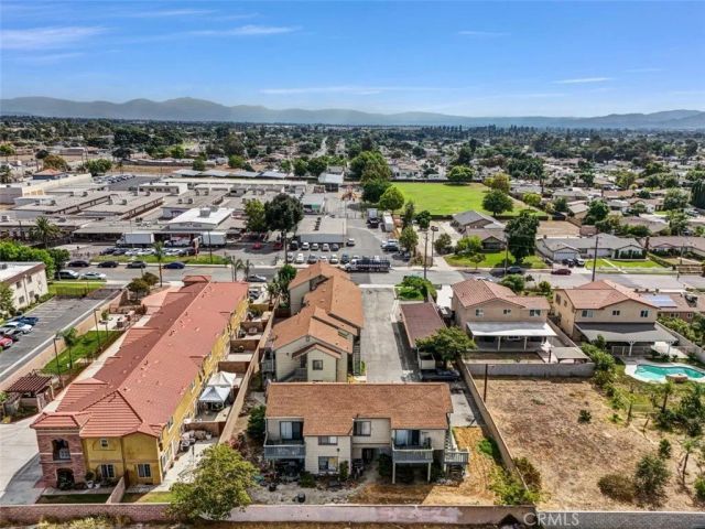 8582 Tamarind, Fontana, CA 92335