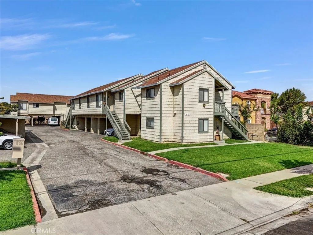 8582 Tamarind, Fontana, CA 92335