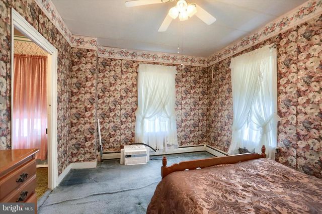 204 S MARKET ST, Liverpool, PA 17045