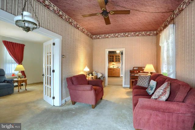 204 S MARKET ST, Liverpool, PA 17045