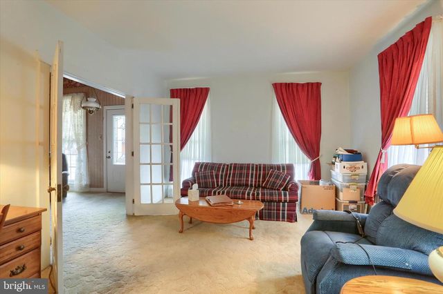 204 S MARKET ST, Liverpool, PA 17045