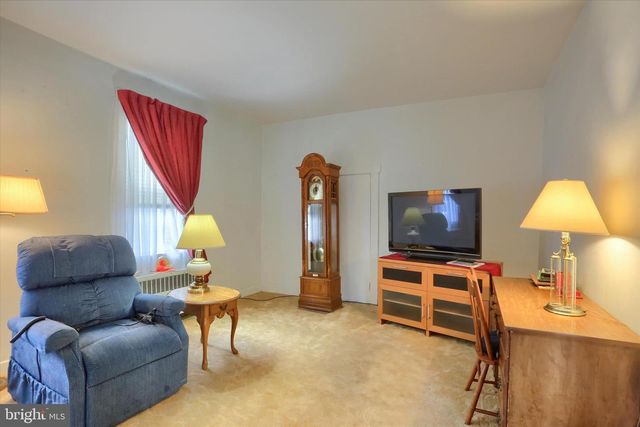 204 S MARKET ST, Liverpool, PA 17045