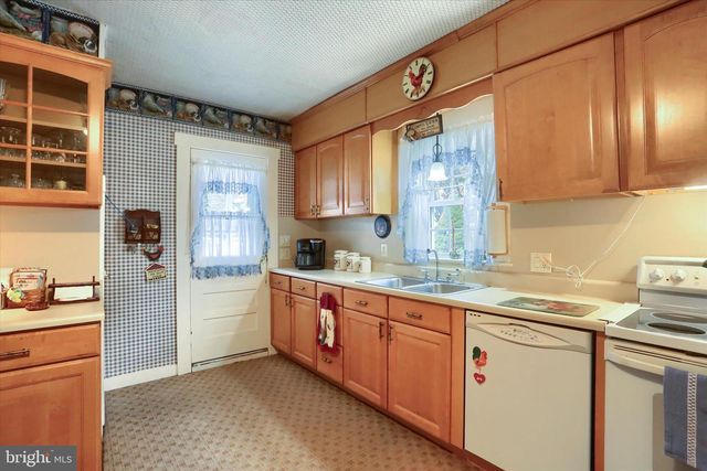 204 S MARKET ST, Liverpool, PA 17045