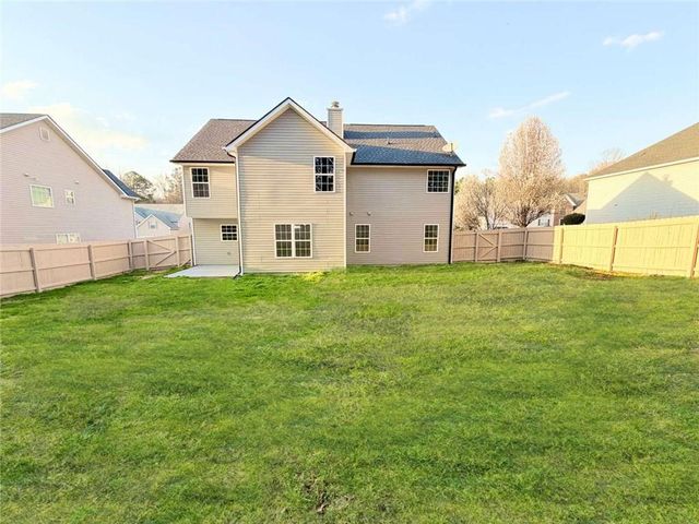 227 Millstone Drive, Hampton, GA 30228