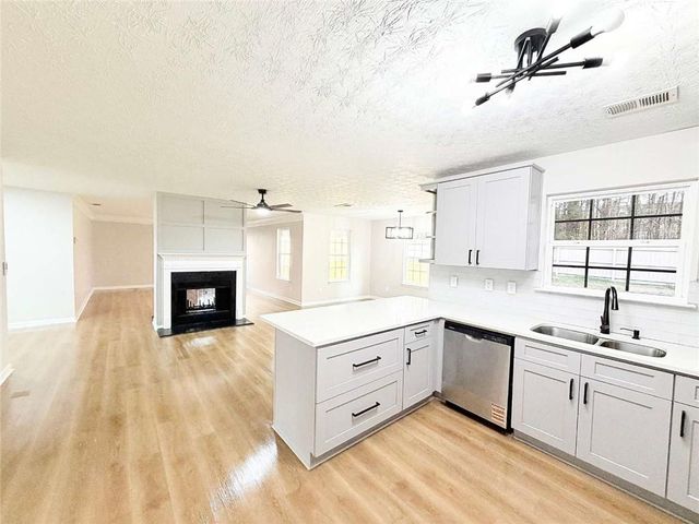 227 Millstone Drive, Hampton, GA 30228