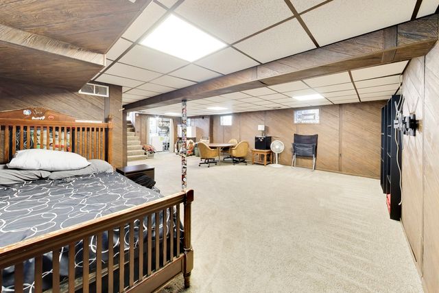 6040 N Niagara Avenue, Chicago, IL 60631