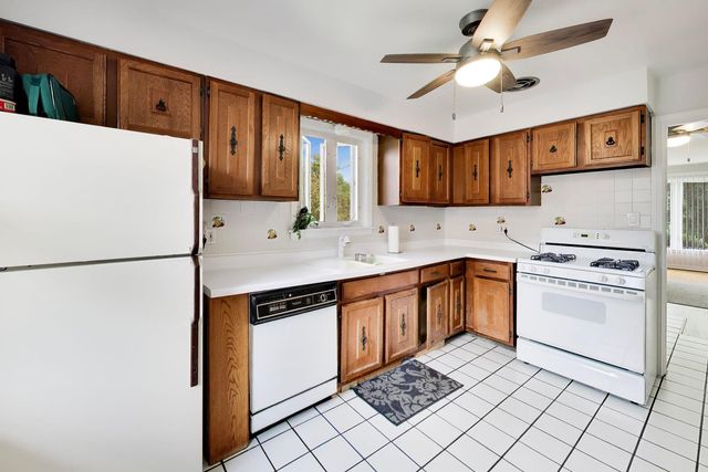 6040 N Niagara Avenue, Chicago, IL 60631