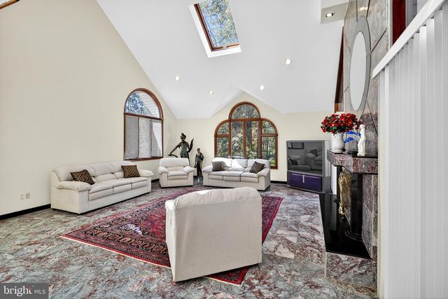 16 BENEDEK RD, Princeton, NJ 08540
