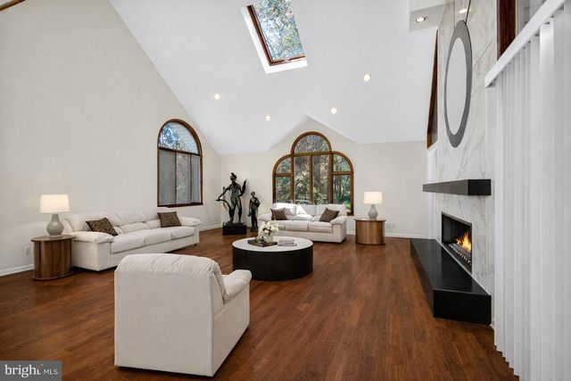 16 BENEDEK RD, Princeton, NJ 08540