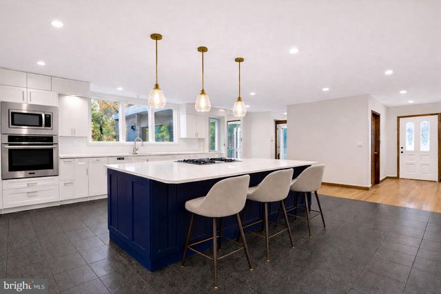 16 BENEDEK RD, Princeton, NJ 08540