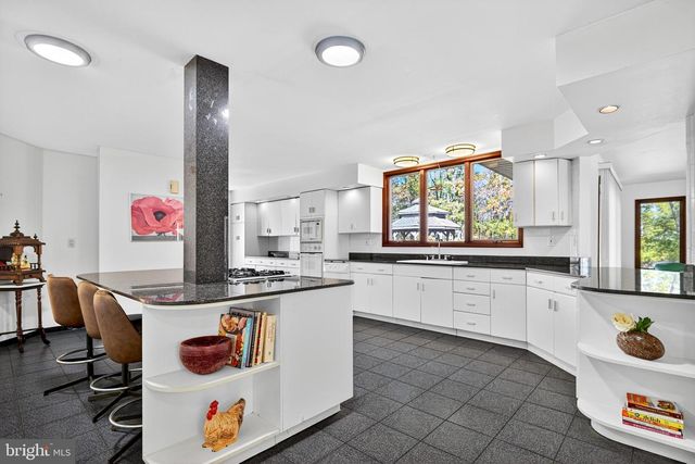 16 BENEDEK RD, Princeton, NJ 08540