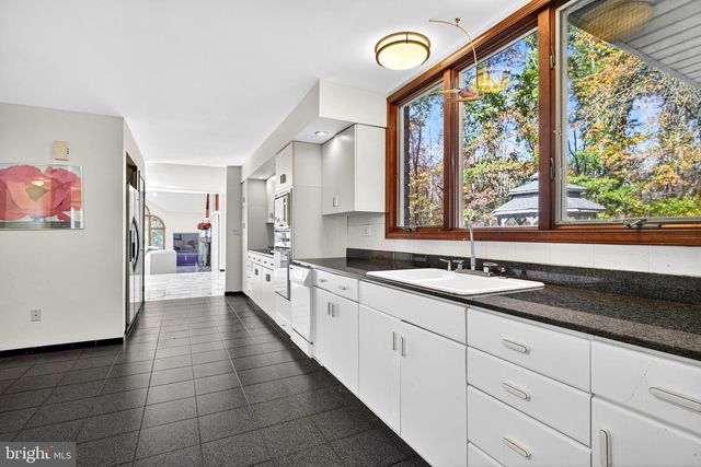 16 BENEDEK RD, Princeton, NJ 08540