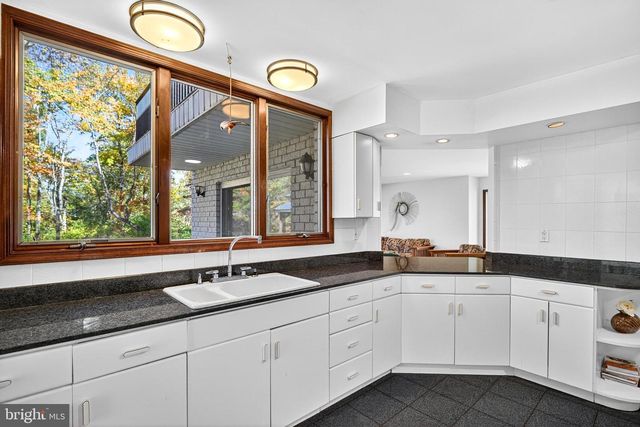 16 BENEDEK RD, Princeton, NJ 08540