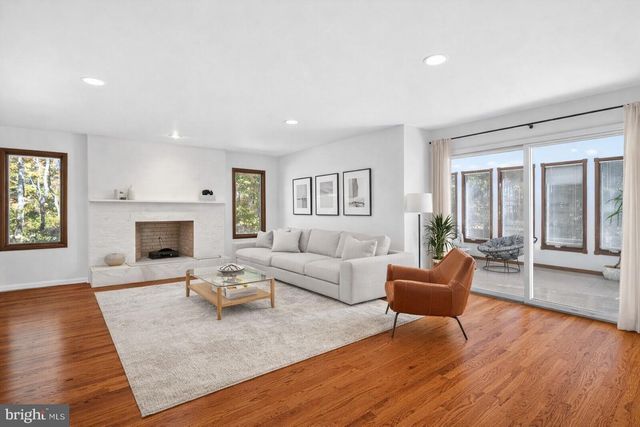 16 BENEDEK RD, Princeton, NJ 08540