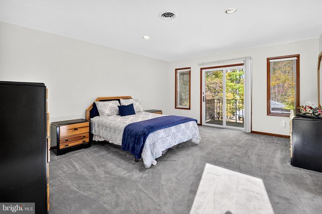 16 BENEDEK RD, Princeton, NJ 08540