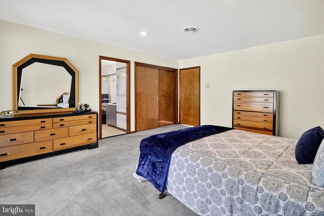 16 BENEDEK RD, Princeton, NJ 08540