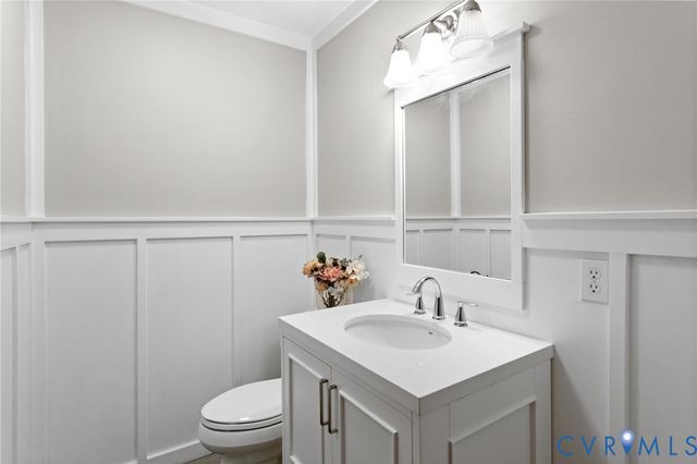 3301 Wood Dale Rd, Chester, VA 23831