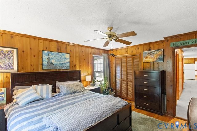 3301 Wood Dale Rd, Chester, VA 23831