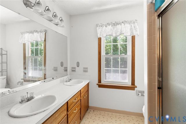 3301 Wood Dale Rd, Chester, VA 23831