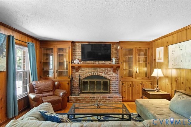 3301 Wood Dale Rd, Chester, VA 23831