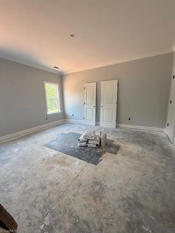 377 Enclave Drive, Clemmons, NC 27012
