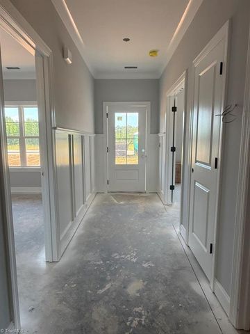 377 Enclave Drive, Clemmons, NC 27012