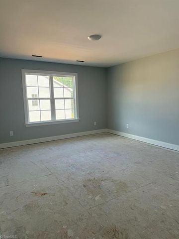 377 Enclave Drive, Clemmons, NC 27012